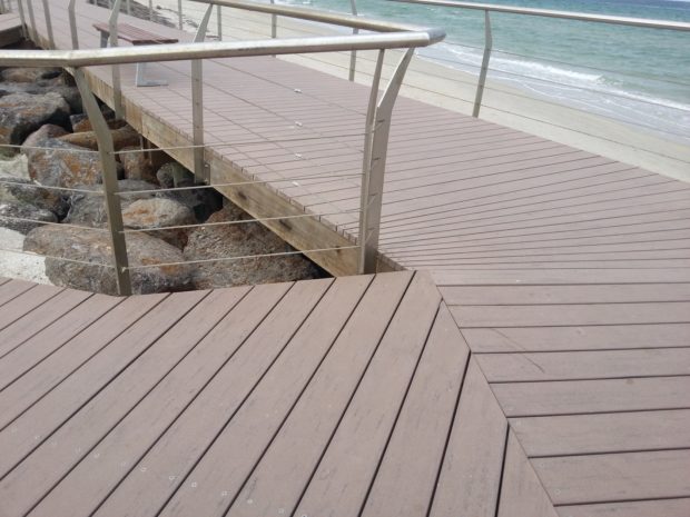 137 X 22mm ModWood Natural Grain Decking Boards 5.4M